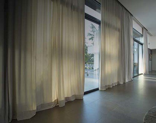 Fælles valg Putte bestøve Elektriske gardiner » Automatiske gardiner → Se her
